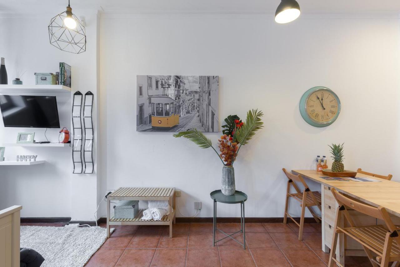 Cozy Sunny Flats By Hostwise Apartment Porto Bagian luar foto
