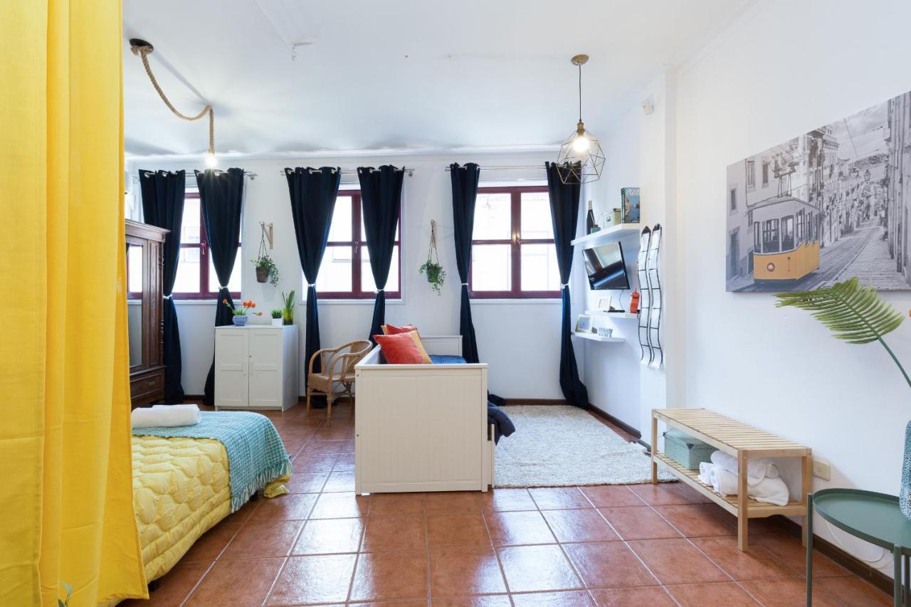 Cozy Sunny Flats By Hostwise Apartment Porto Bagian luar foto