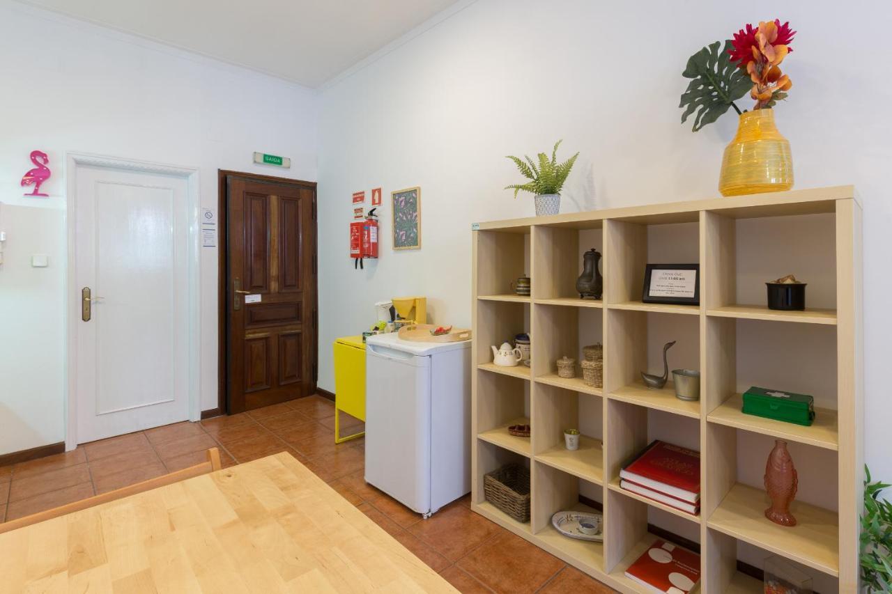 Cozy Sunny Flats By Hostwise Apartment Porto Bagian luar foto