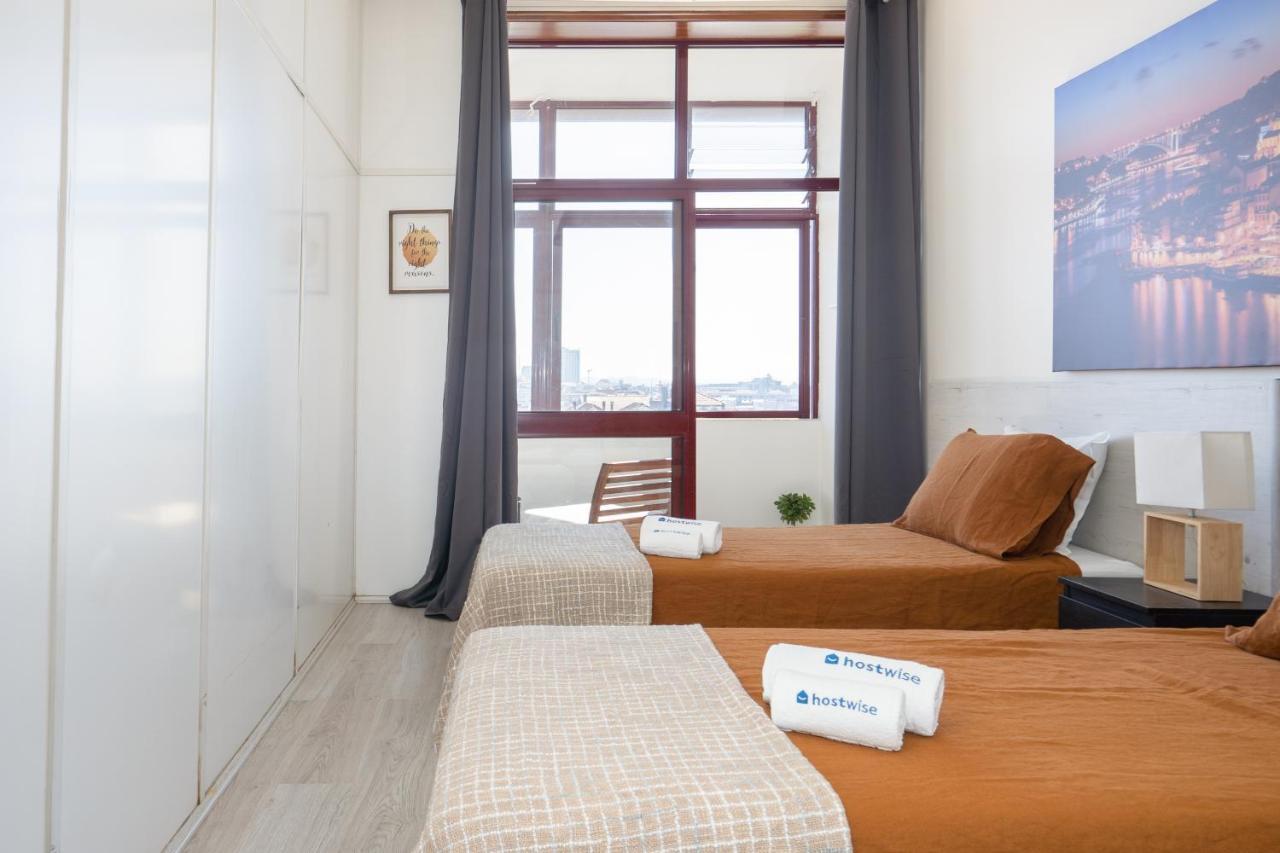 Cozy Sunny Flats By Hostwise Apartment Porto Bagian luar foto
