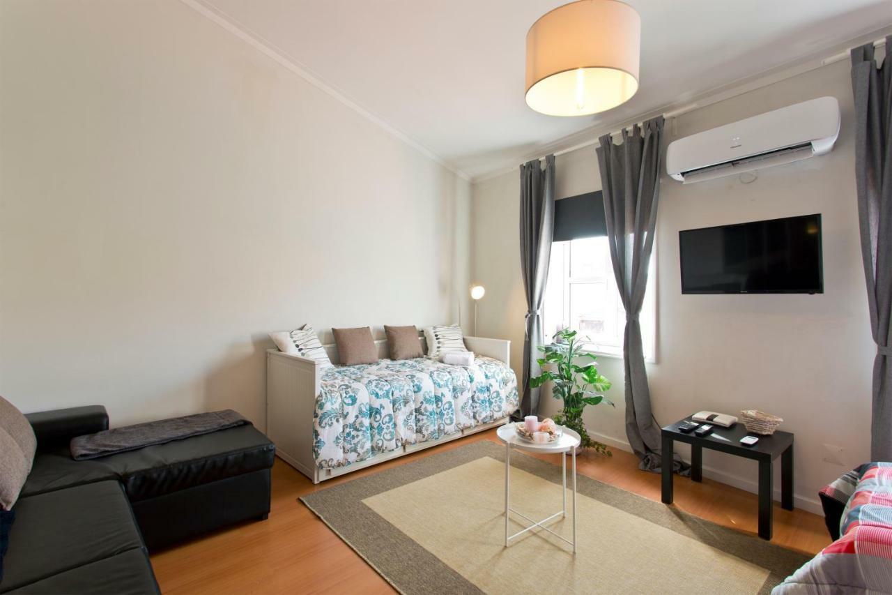 Cozy Sunny Flats By Hostwise Apartment Porto Bagian luar foto
