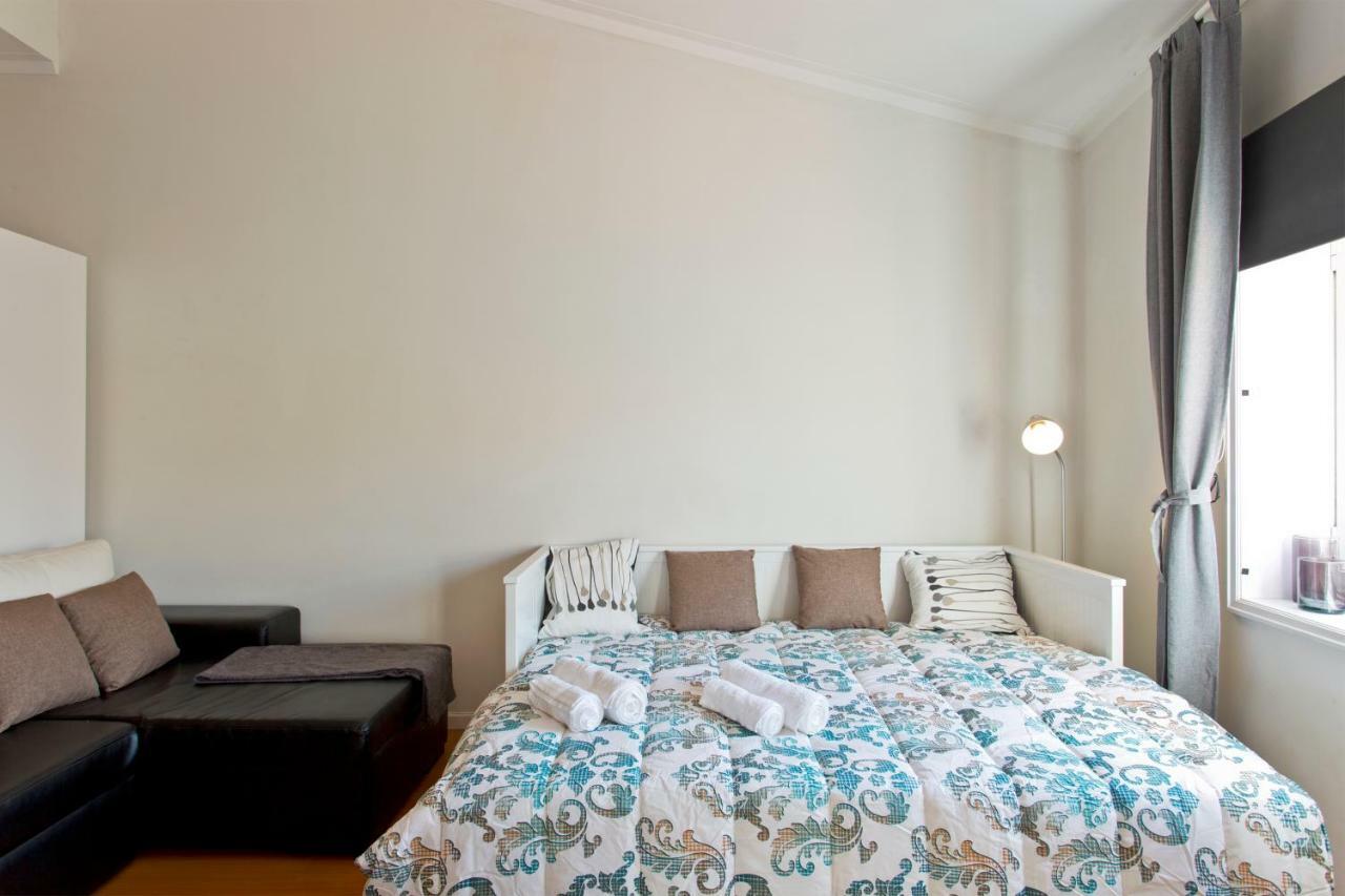 Cozy Sunny Flats By Hostwise Apartment Porto Bagian luar foto