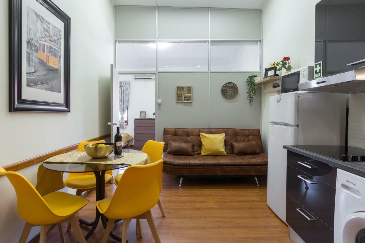 Cozy Sunny Flats By Hostwise Apartment Porto Bagian luar foto