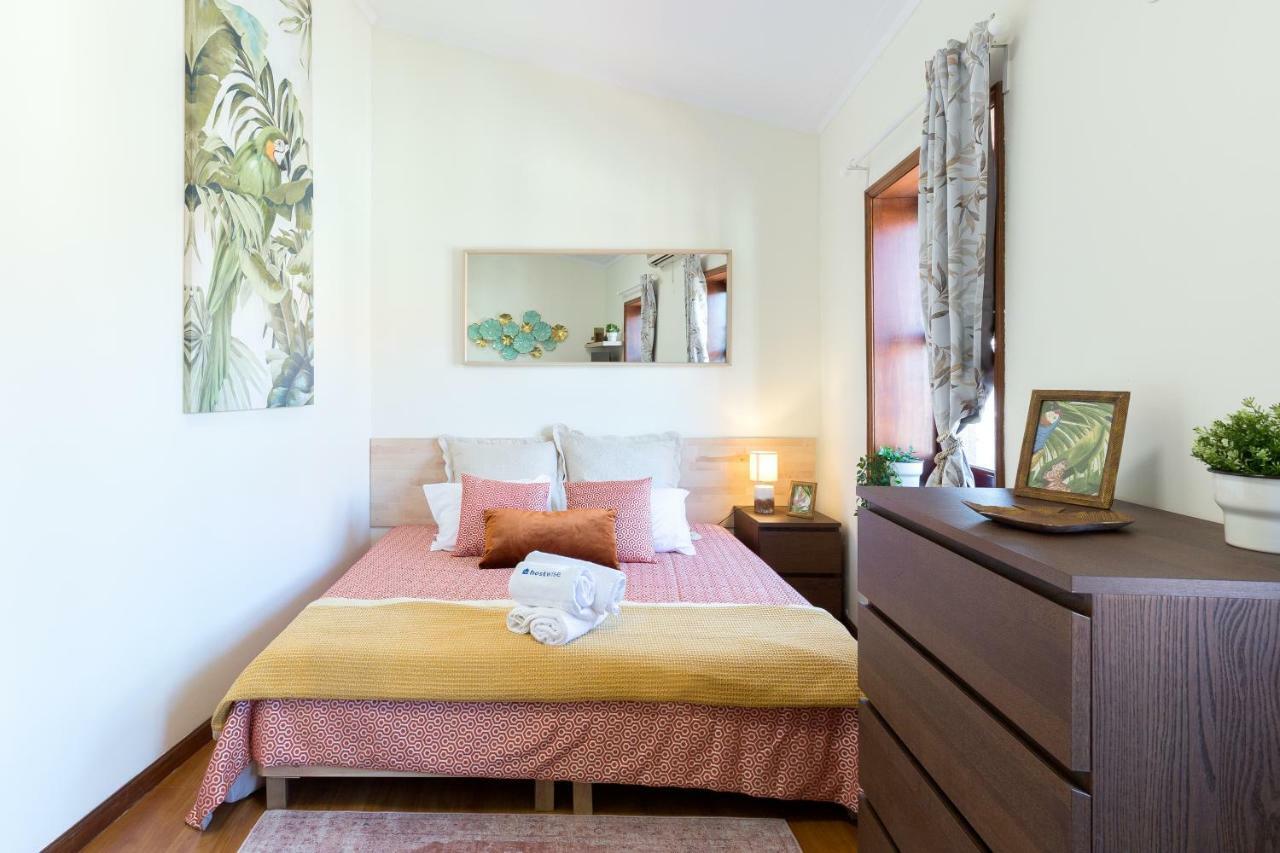 Cozy Sunny Flats By Hostwise Apartment Porto Bagian luar foto
