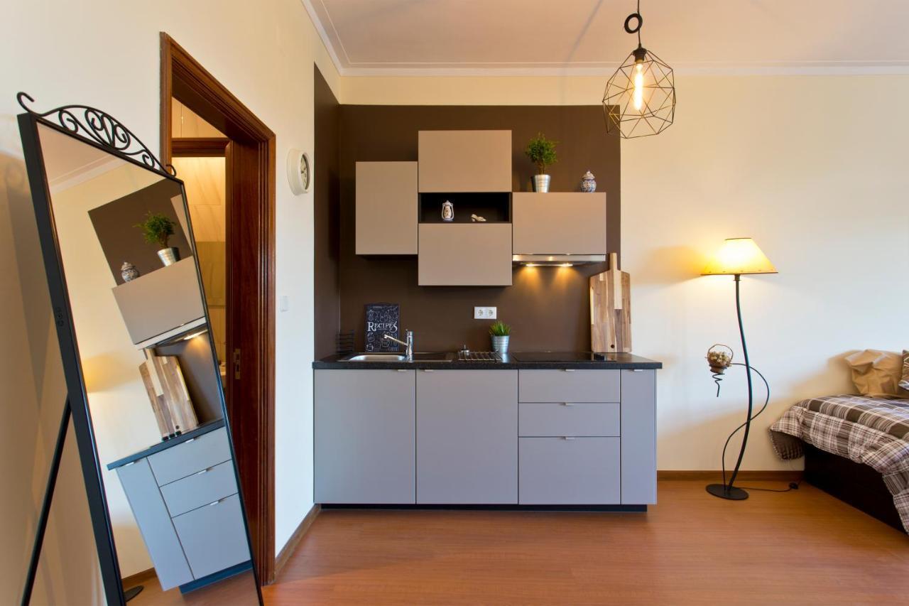 Cozy Sunny Flats By Hostwise Apartment Porto Bagian luar foto