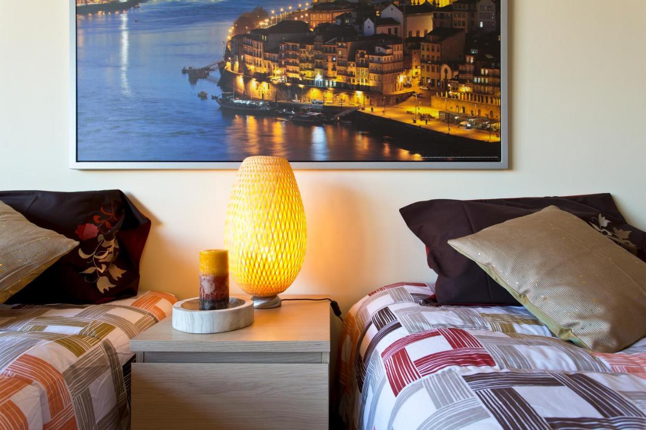 Cozy Sunny Flats By Hostwise Apartment Porto Bagian luar foto